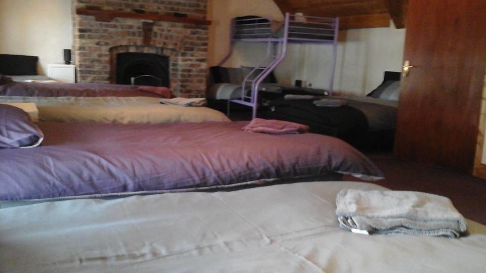 Long Acre Lodge Карлингфорд Экстерьер фото